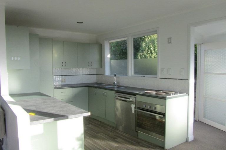 Photo of property in 120 Sunset Road, Unsworth Heights, Auckland, 0632