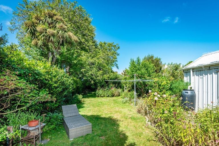 Photo of property in 37 Aynsley Terrace, Hillsborough, Christchurch, 8022