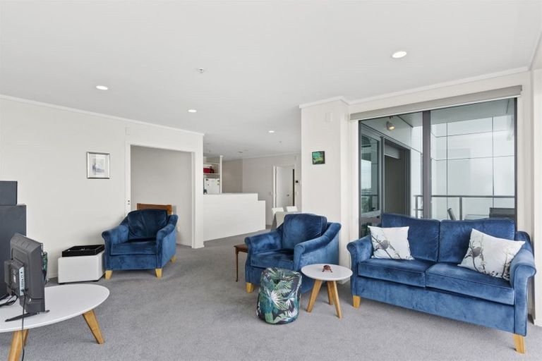 Photo of property in 12/72e Devonport Road, Tauranga, 3110