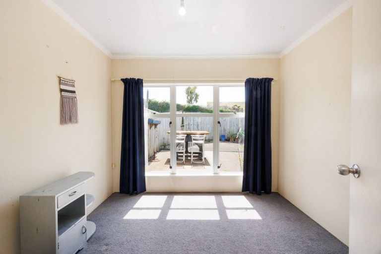 Photo of property in 142 West Street, Feilding, 4702
