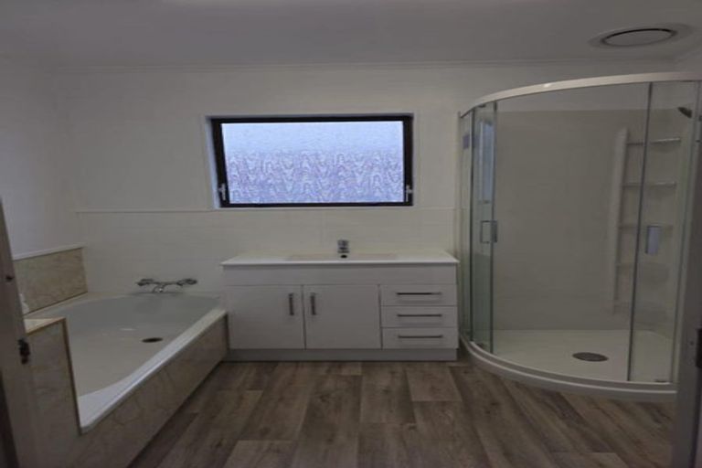 Photo of property in 43 Duckworth Crescent, Greenmeadows, Napier, 4112