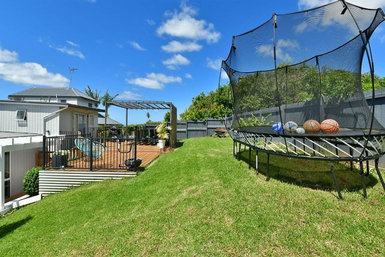 Photo of property in 52b Bay Street, Red Beach, 0932