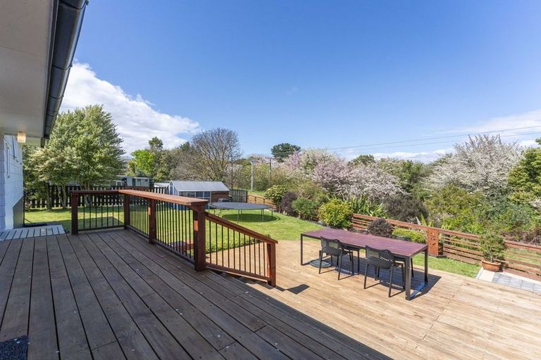 Photo of property in 14 Kempton Place, Richmond Heights, Taupo, 3330