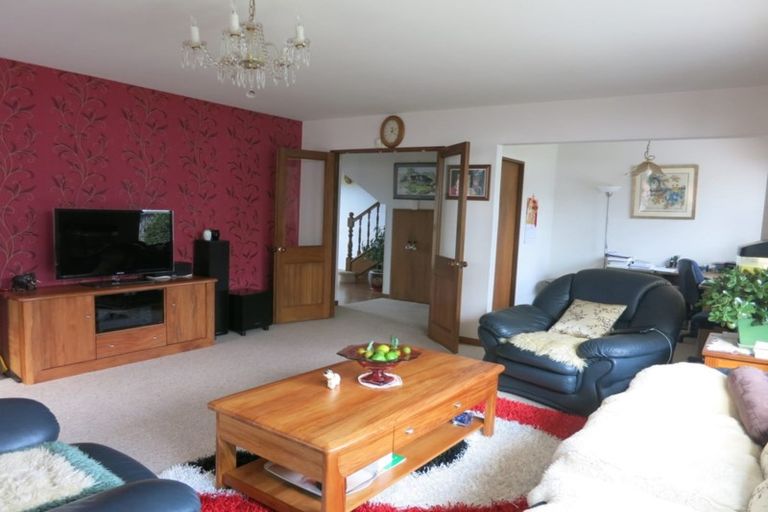 Photo of property in 17 San Rafael Place, Burnside, Christchurch, 8053