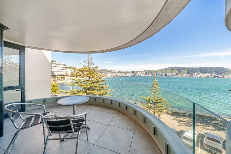 Photo of property in 6/308 Oriental Parade, Oriental Bay, Wellington, 6011