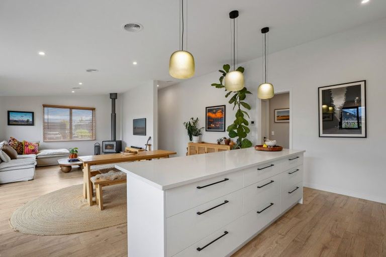 Photo of property in 3 Mount Prospect Lane, Wanaka, 9305