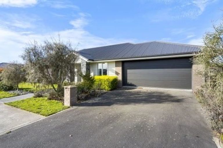 Photo of property in 11 Fernham Way, Rolleston, 7615