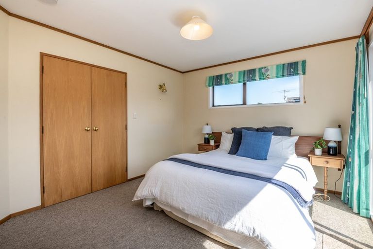 Photo of property in 26 Burbank Crescent, Churton Park, Wellington, 6037