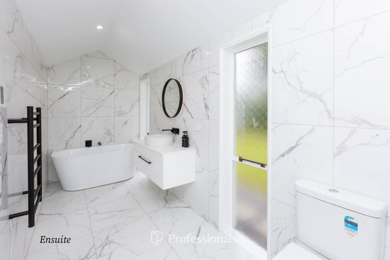 Photo of property in 20 Barton Road, Heretaunga, Upper Hutt, 5018