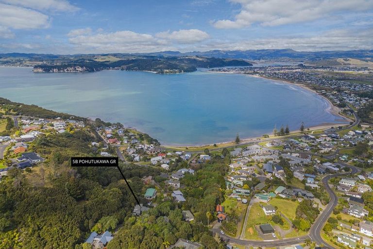 Photo of property in 5b Pohutukawa Grove, Whitianga, 3510