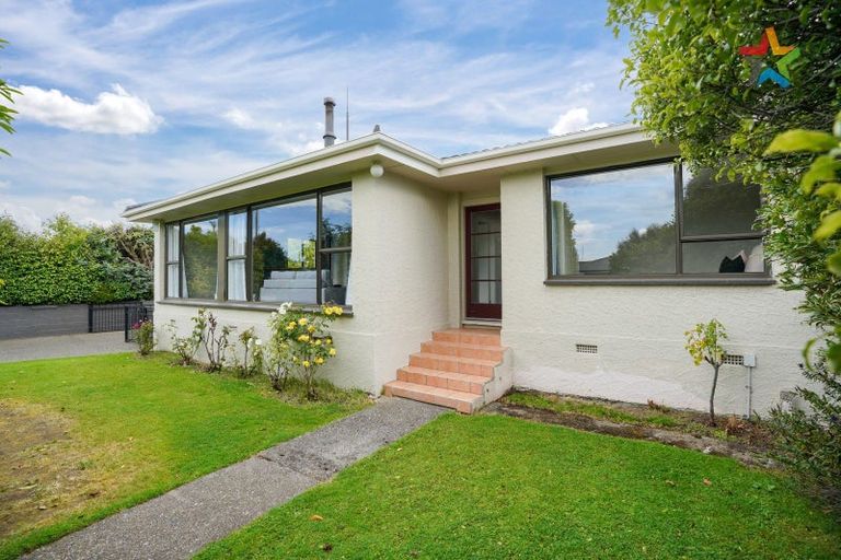 Photo of property in 13 Pine Crescent, Hargest, Invercargill, 9810