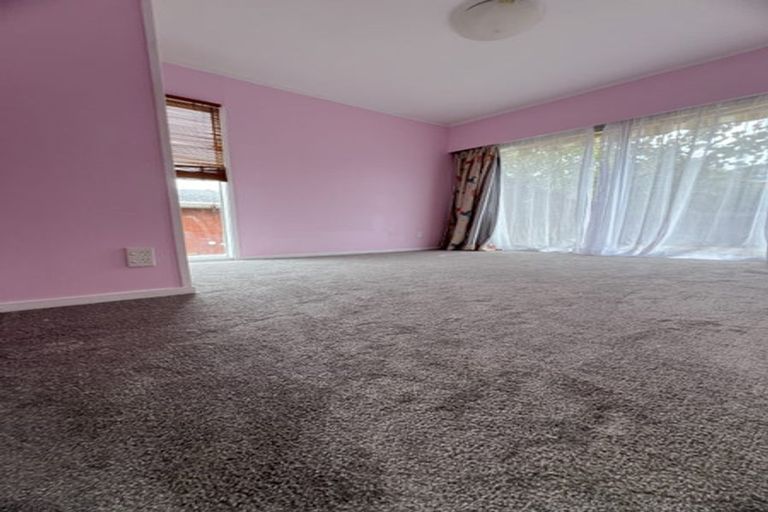 Photo of property in 11 Barlow Place, Chatswood, Auckland, 0626