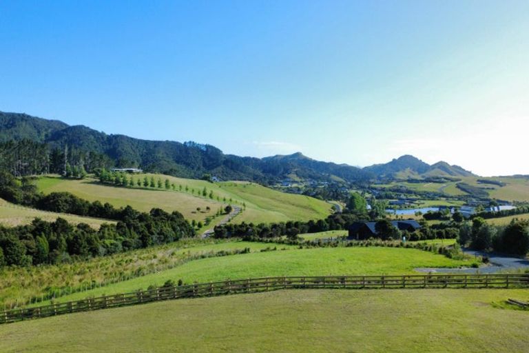 Photo of property in 582 Barrier View Road, Mangawhai, 0573
