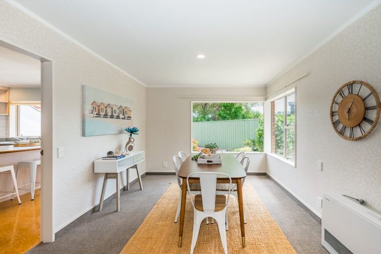 Photo of property in 43 Ngarara Road, Waikanae, 5036