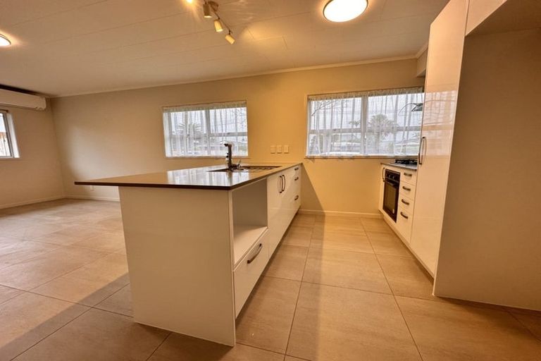 Photo of property in 1/1 Pine Road, Orewa, 0931