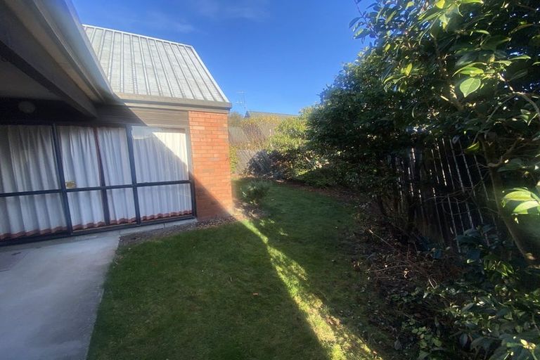 Photo of property in 28b Inglewood Place, Avonhead, Christchurch, 8042