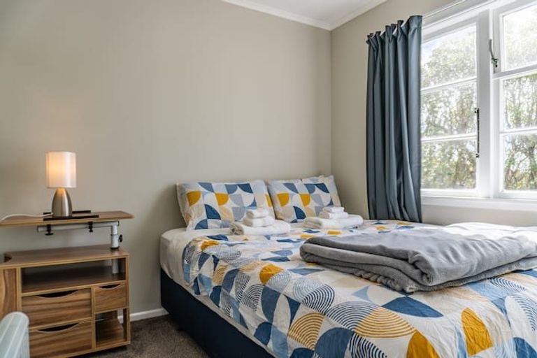 Photo of property in 94 Nicholson Road, Khandallah, Wellington, 6035