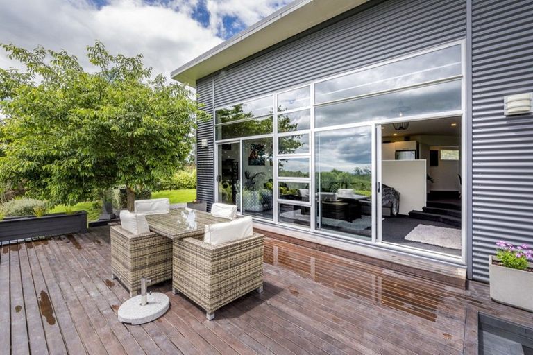 Photo of property in 32 Oakland Lane, Shannon, Palmerston North, 4474