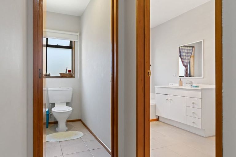 Photo of property in 2/3 Worthy Street, Ilam, Christchurch, 8041