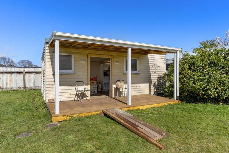 Photo of property in 4 Diamond Street, Carterton, 5713
