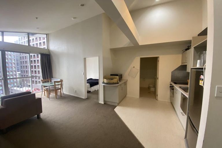 Photo of property in Terrace Heights Apartments, 2/163p The Terrace, Wellington Central, Wellington, 6011