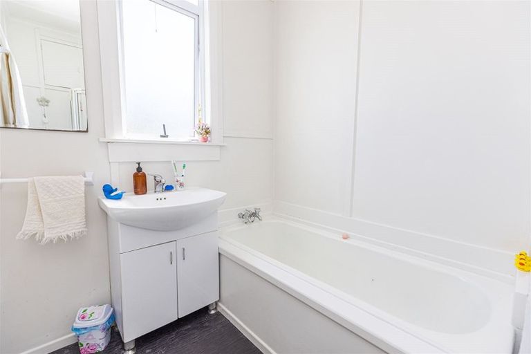 Photo of property in 97 Niblett Street, Whanganui, 4500