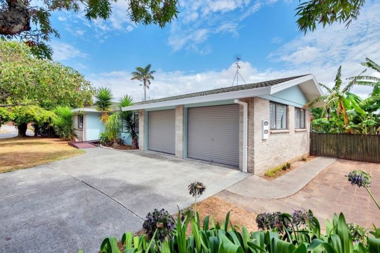 Photo of property in 29 Lakeside Drive, Pahurehure, Papakura, 2113