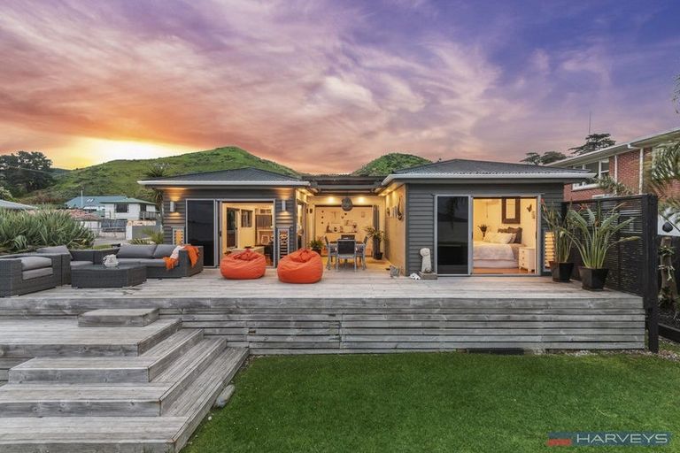 Photo of property in 1437 Clevedon Kawakawa Road, Kawakawa Bay, Papakura, 2585