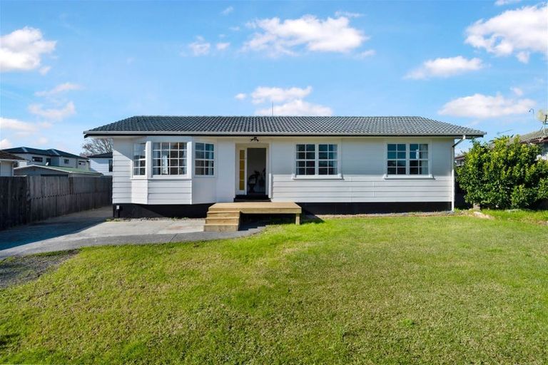 Photo of property in 14 John Walker Drive, Manurewa, Auckland, 2102