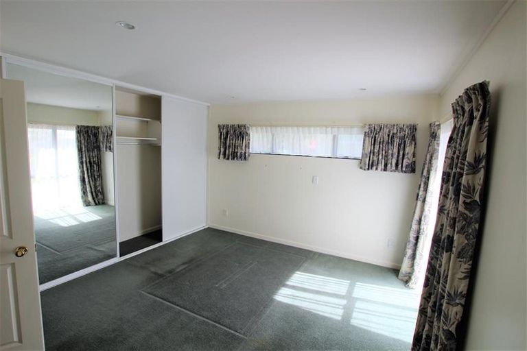 Photo of property in 1/12 Beatrice Avenue, Hillcrest, Auckland, 0627