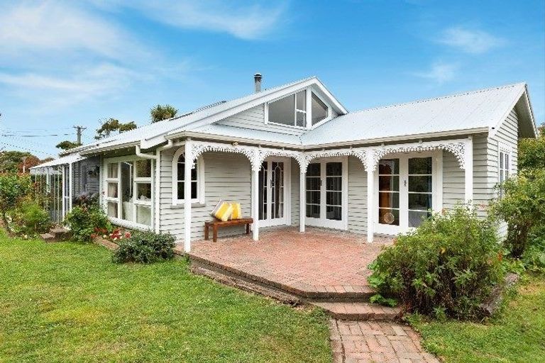 Photo of property in 22 Koromiko Street, Saint Martins, Christchurch, 8022