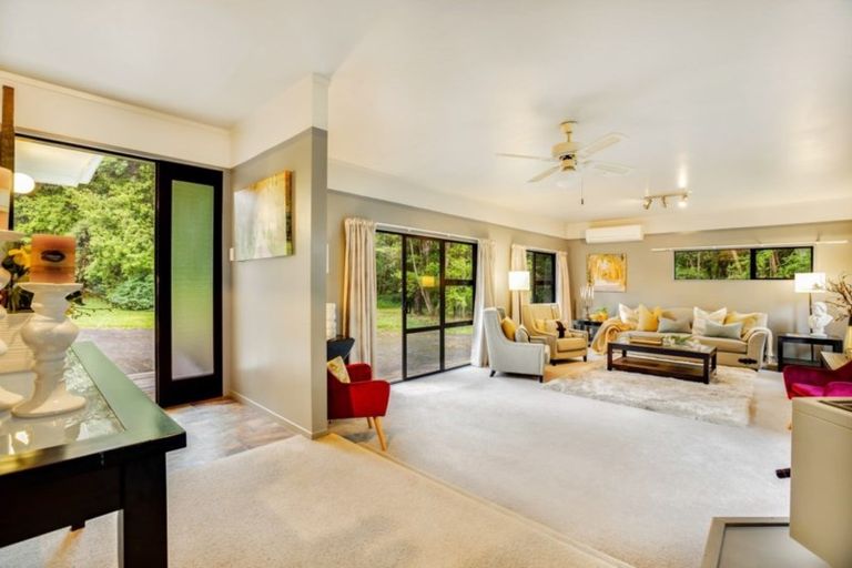 Photo of property in 18 Konini Road, Titirangi, Auckland, 0604