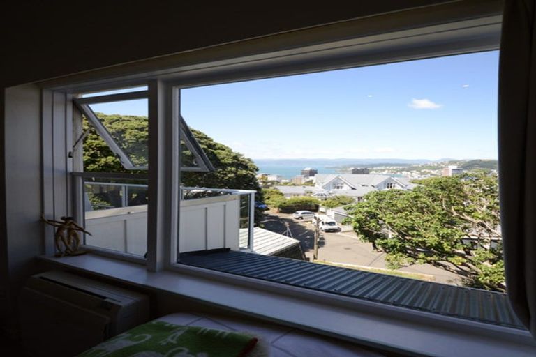Photo of property in 34 Rawhiti Terrace, Kelburn, Wellington, 6012
