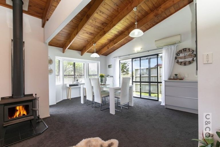 Photo of property in 6 Trigg Road, Huapai, Kumeu, 0810