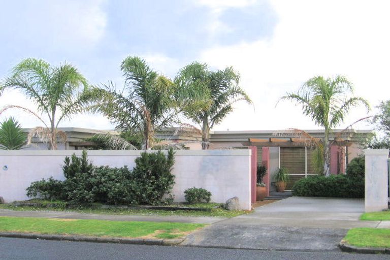 Photo of property in 47 Waller Avenue, Bucklands Beach, Auckland, 2012