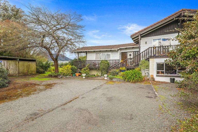 Photo of property in 36 Invergarry Road, Hilltop, Taupo, 3330
