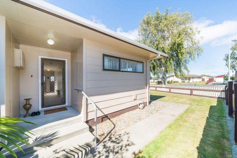 Photo of property in 26 Humphries Place, Awapuni, Palmerston North, 4412