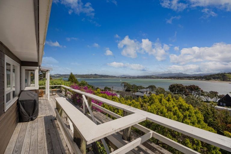 Photo of property in 23 Haddon Crescent, Whitianga, 3510