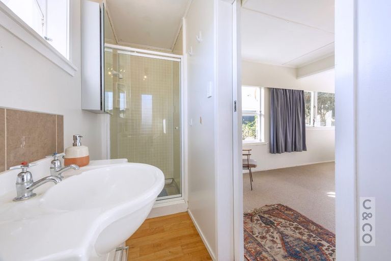 Photo of property in 67 Garfield Road, Helensville, 0800