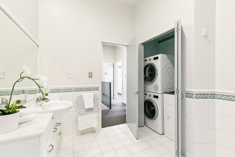 Photo of property in Mendosa Terraces Apartments, 31/9 Ebor Street, Te Aro, Wellington, 6011