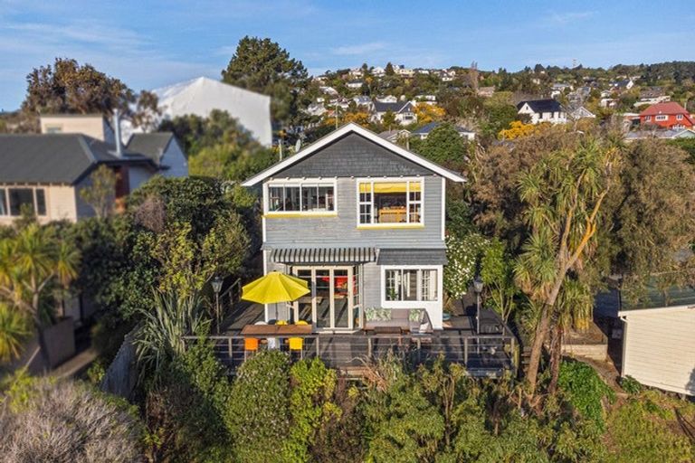 Photo of property in 83 Hackthorne Road, Cashmere, Christchurch, 8022