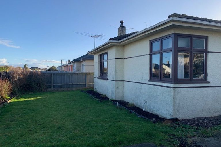 Photo of property in 98 Jenkin Street, Strathern, Invercargill, 9812