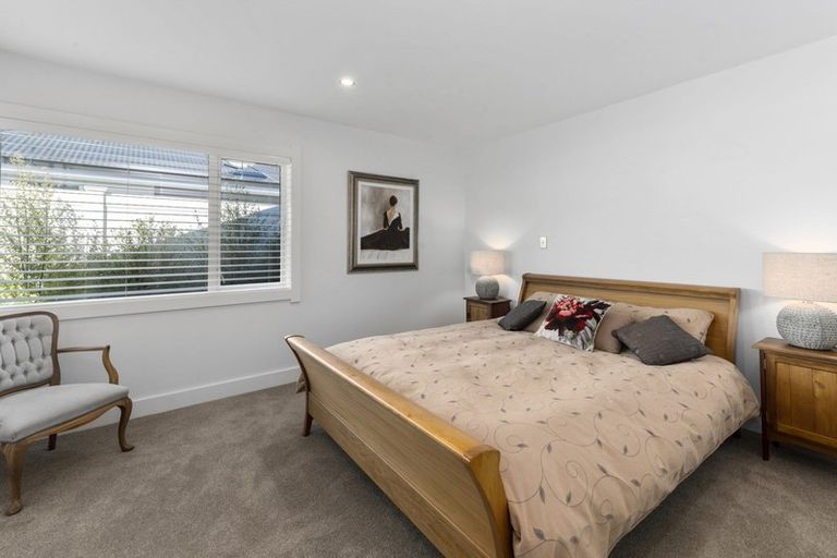 Photo of property in 1a Rogers Place, Kinloch, Taupo, 3377
