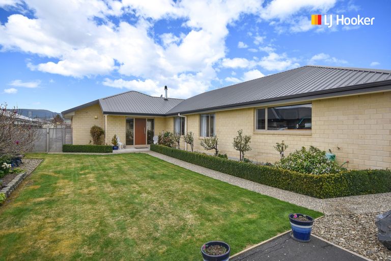 Photo of property in 4 Caledonia Drive, Mosgiel, 9024