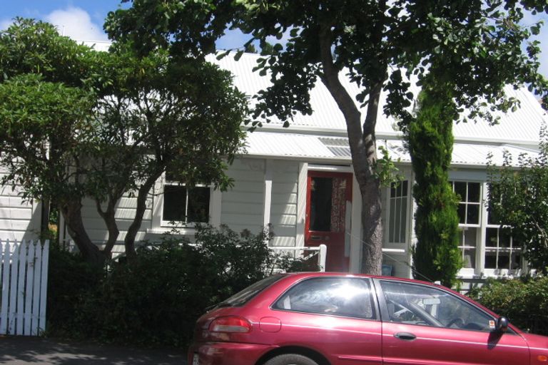 Photo of property in 80 Elizabeth Street, Mount Victoria, Wellington, 6011