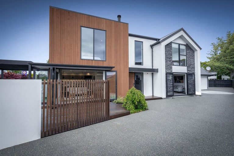 Photo of property in 111 Trafalgar Street, St Albans, Christchurch, 8014