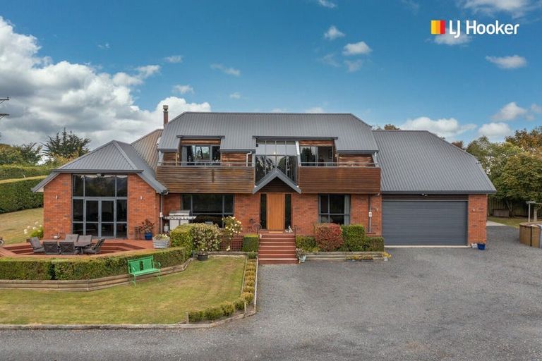 Photo of property in 13 Sproull Drive, Scroggs Hill, Dunedin, 9076