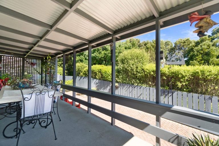 Photo of property in 26 Totara Drive, St Andrews, Hamilton, 3200