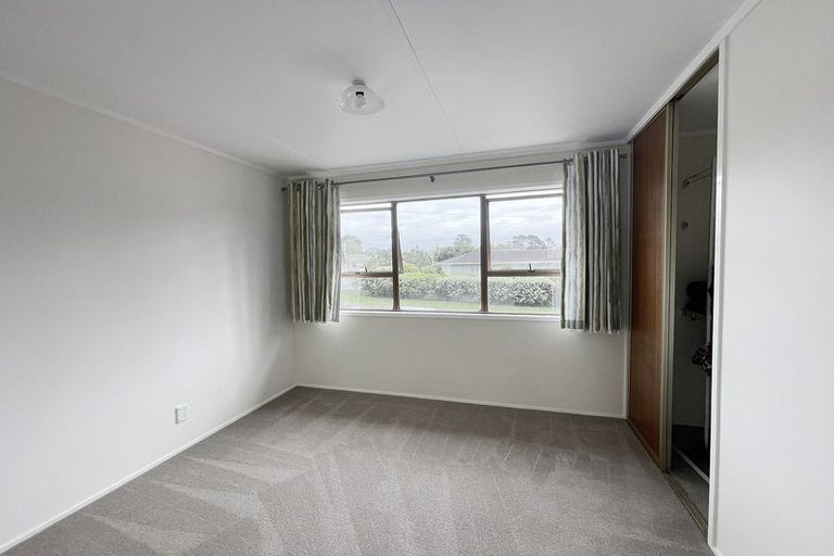 Photo of property in 338 Royal Road, Massey, Auckland, 0614