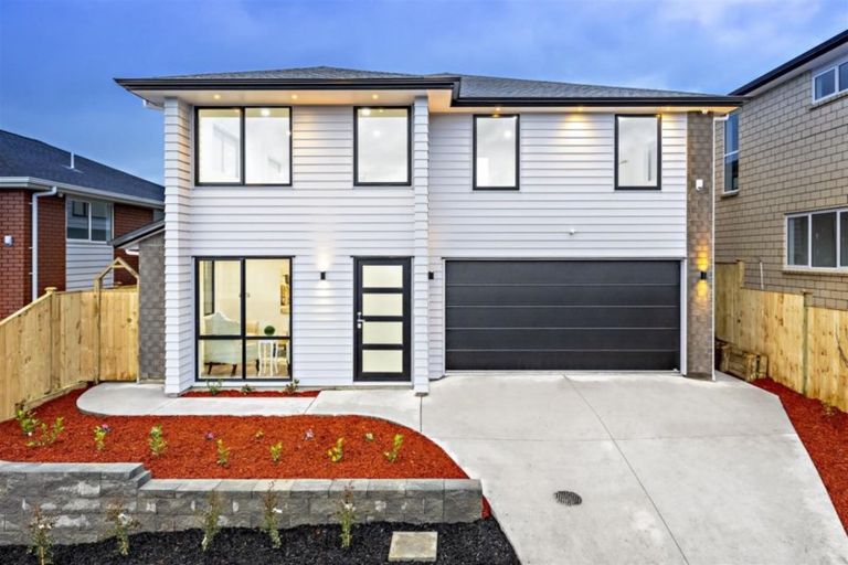 Photo of property in 42 Hangahai Road, Flat Bush, Auckland, 2019